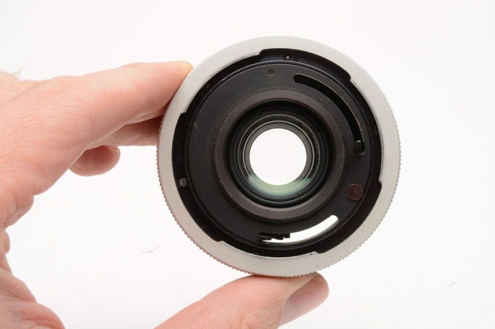 Access 2X 4-Element Macro 2X Converter for Canon FD Mount, Case, Clean
