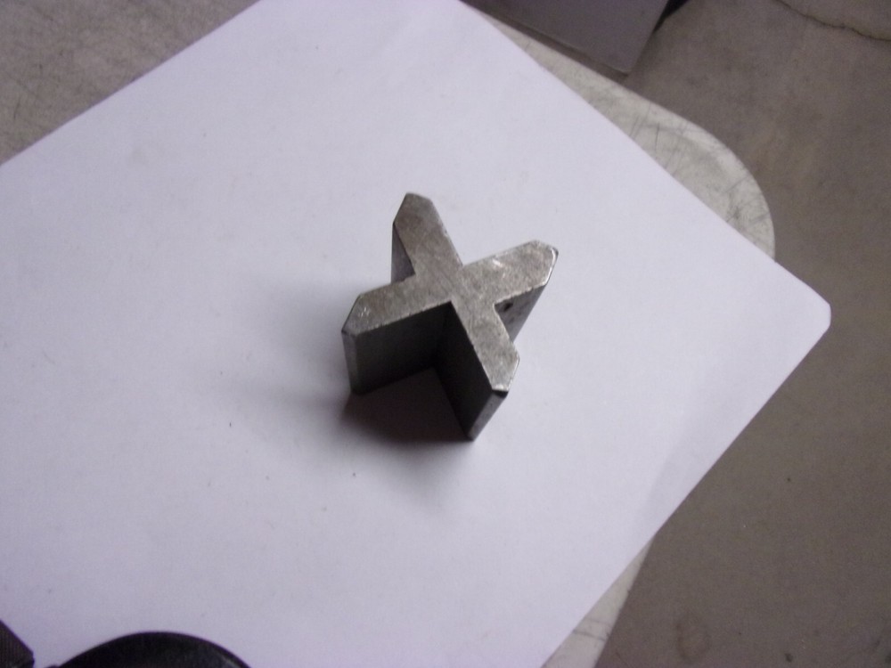 STARRETT #268 (1)-V-Block & (1)-Clamp used