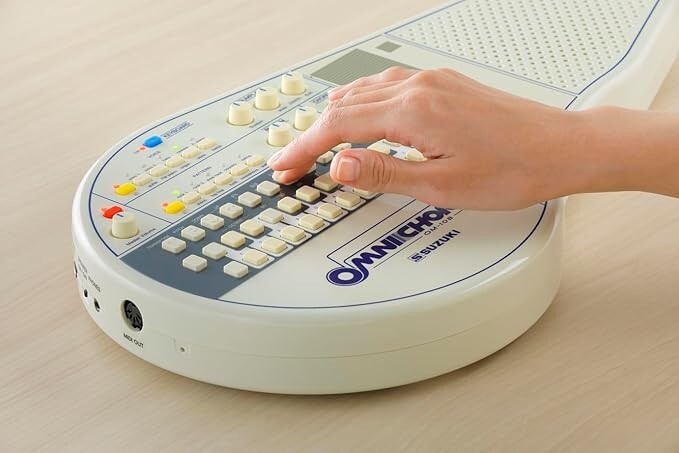 Suzuki OM-108 Omnichord With automatic accompaniment function new from japan