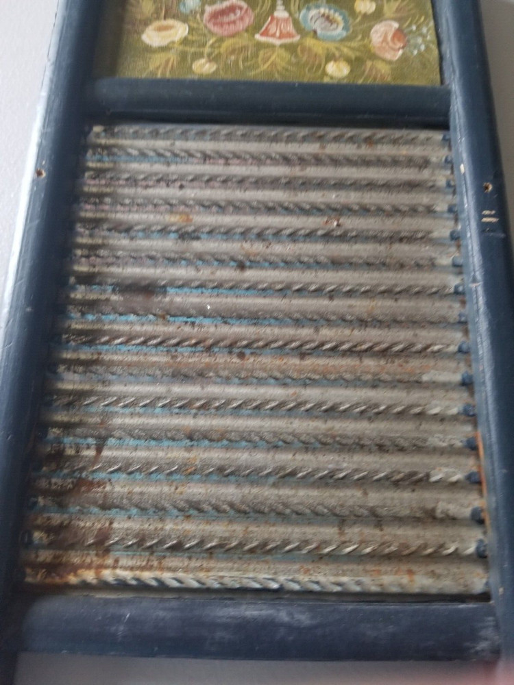 DECORATIVE SMALL WOOD DOUBLE SIDED WASHBOARD HAND PAINTED INSERT