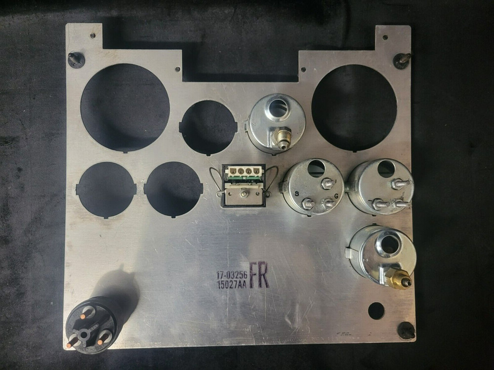 Peterbilt 330 Instrument Cluster