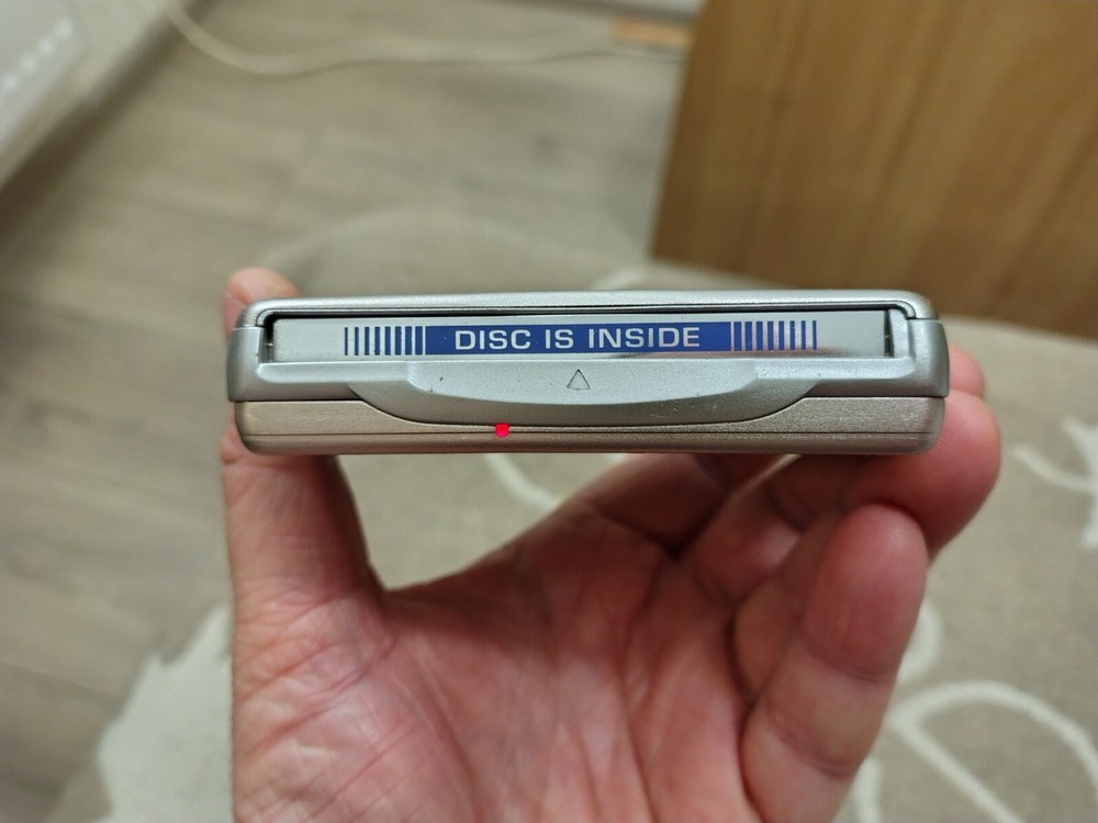 Sharp MD SS-322-N MiniDisk Headphone Player - Silver Fully Working Great Shape