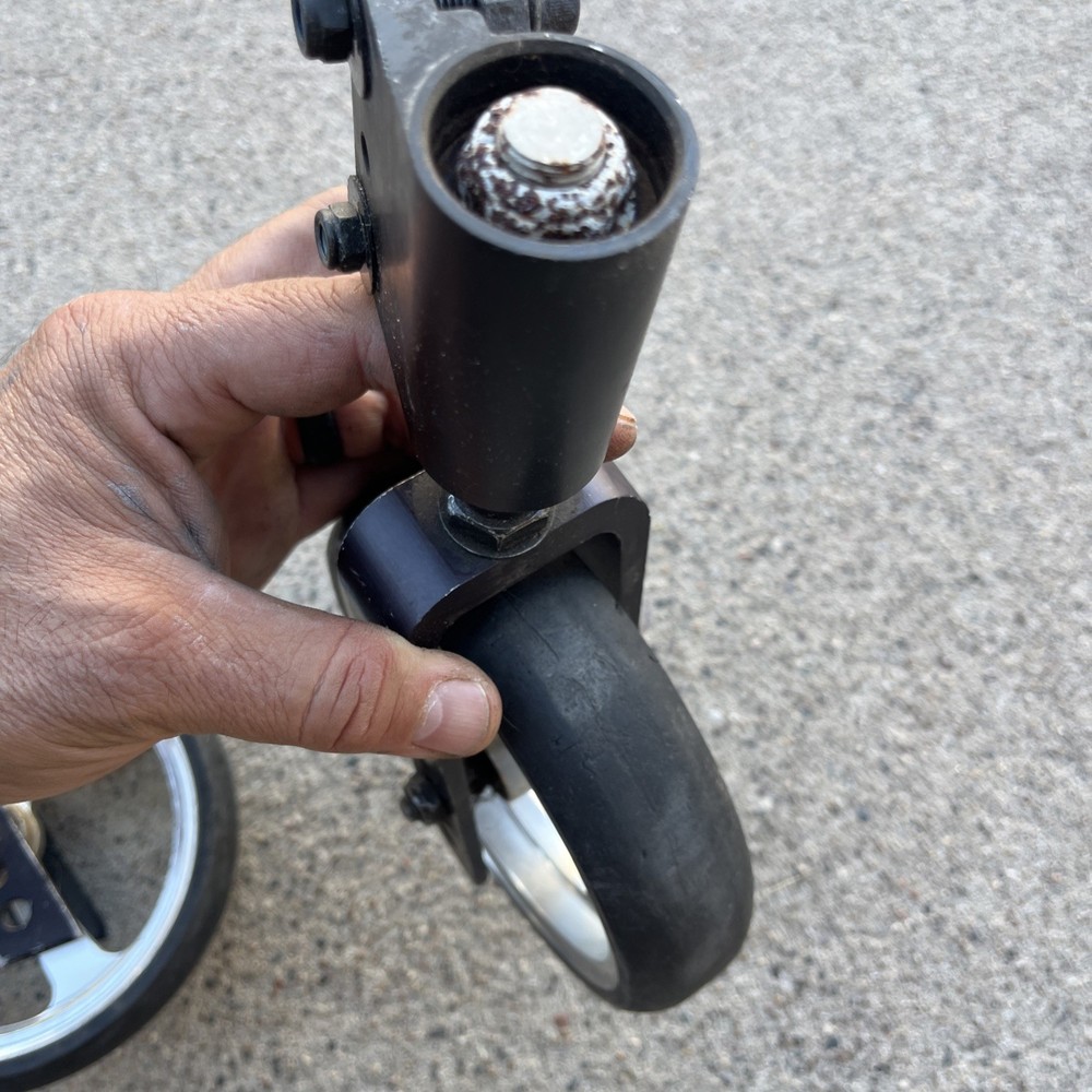 INVACARE MATRX ELITE front wheels