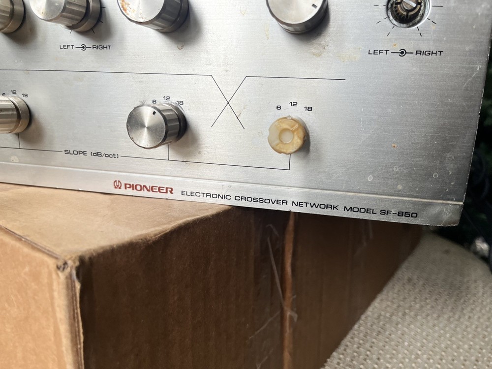 PIONEER ELECTRONIC CROSSOVER NETWORK MODEL SF-850