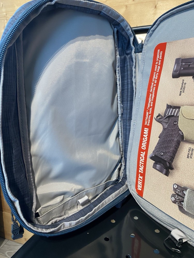 Vertx Commuter 2.0 Sling Backpack blue