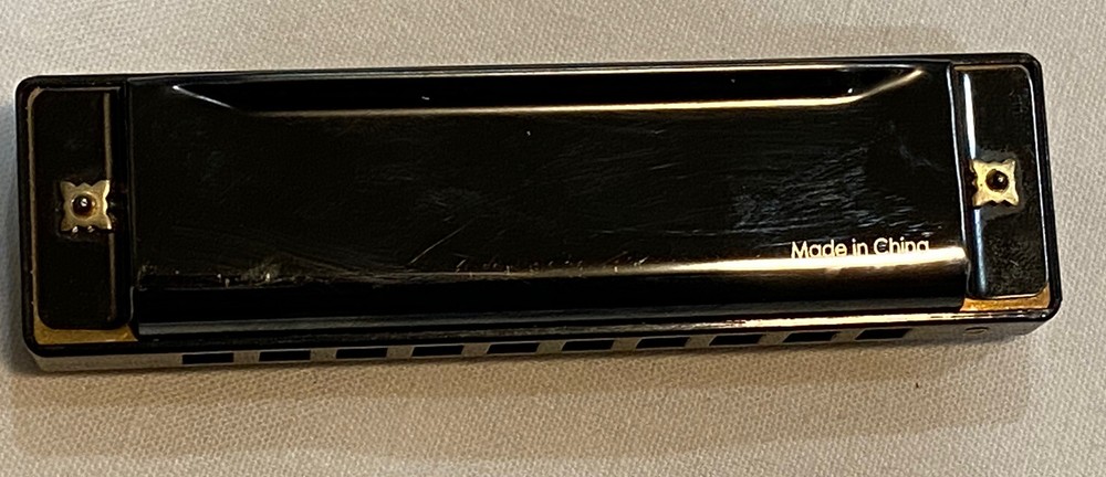 AMOSIC Harmonica w/Case