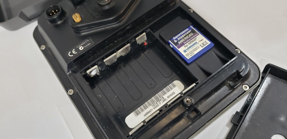 Lowrance Avionics Airmap 2000c