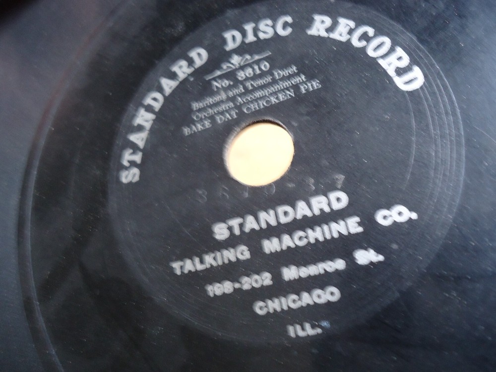 2 Antique Records STANDARD Talking DISC 1-Sided 78 BAKE DAT CHICKEN PIE & Other