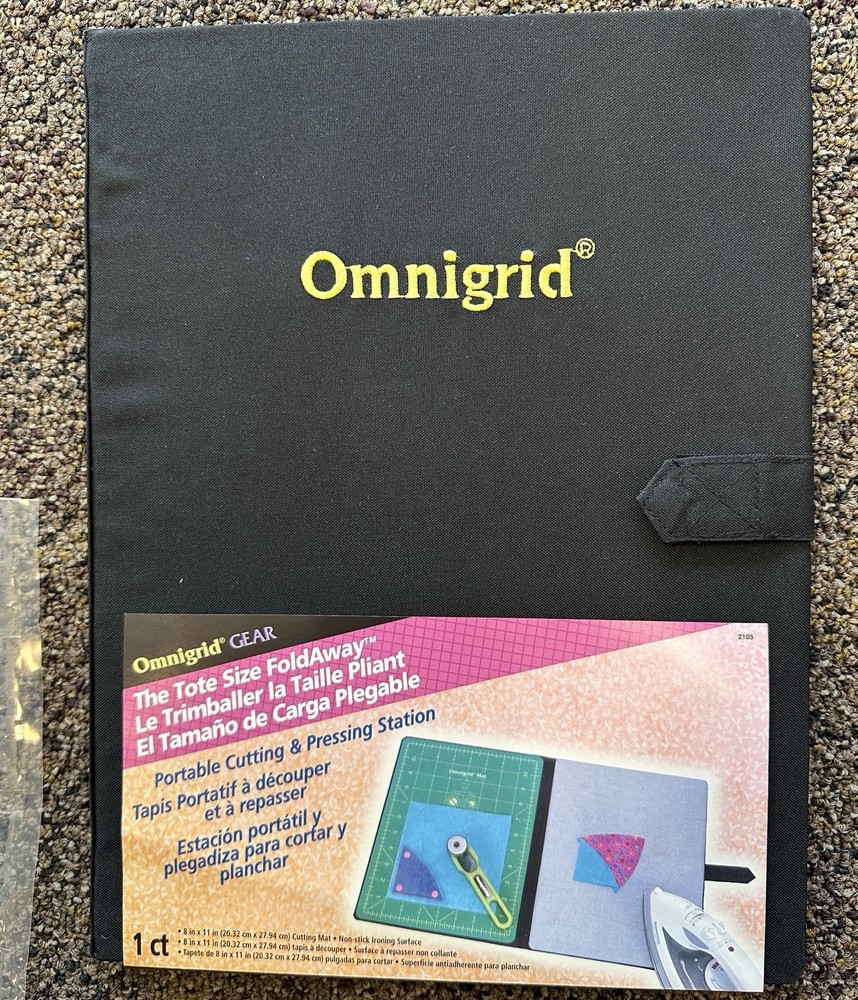 Omnigrid Folding Tote Sized Cutting And Pressing Mat