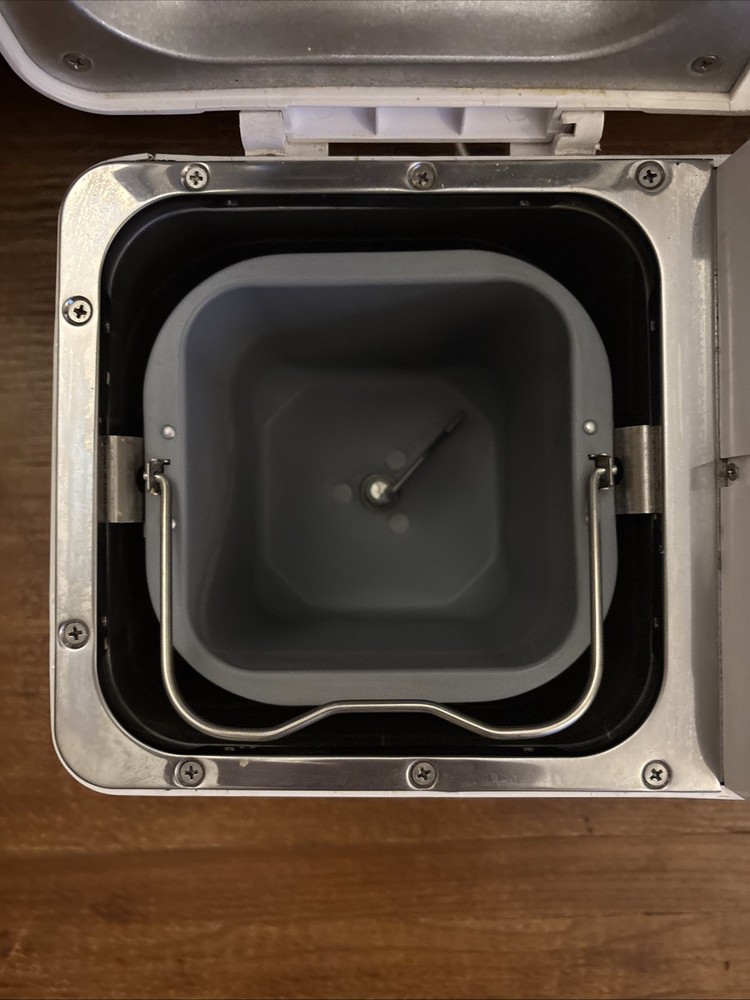 Regal K6762 Automatic Breadmaker Bread Machine