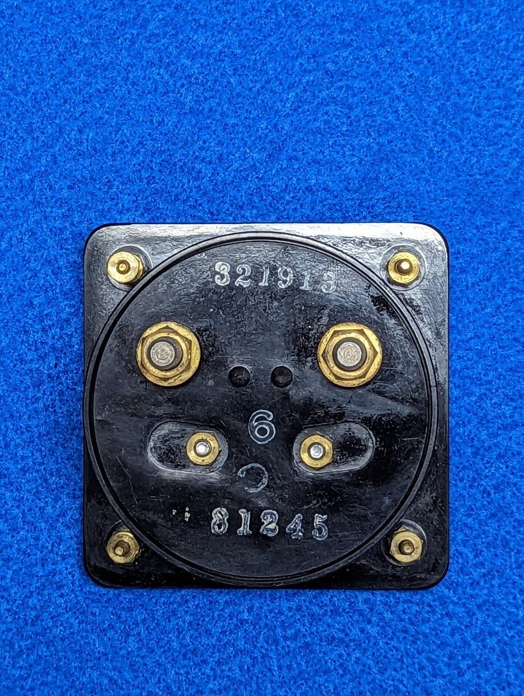 Triplett 5 VDC Panel Mount Voltmeter, Working