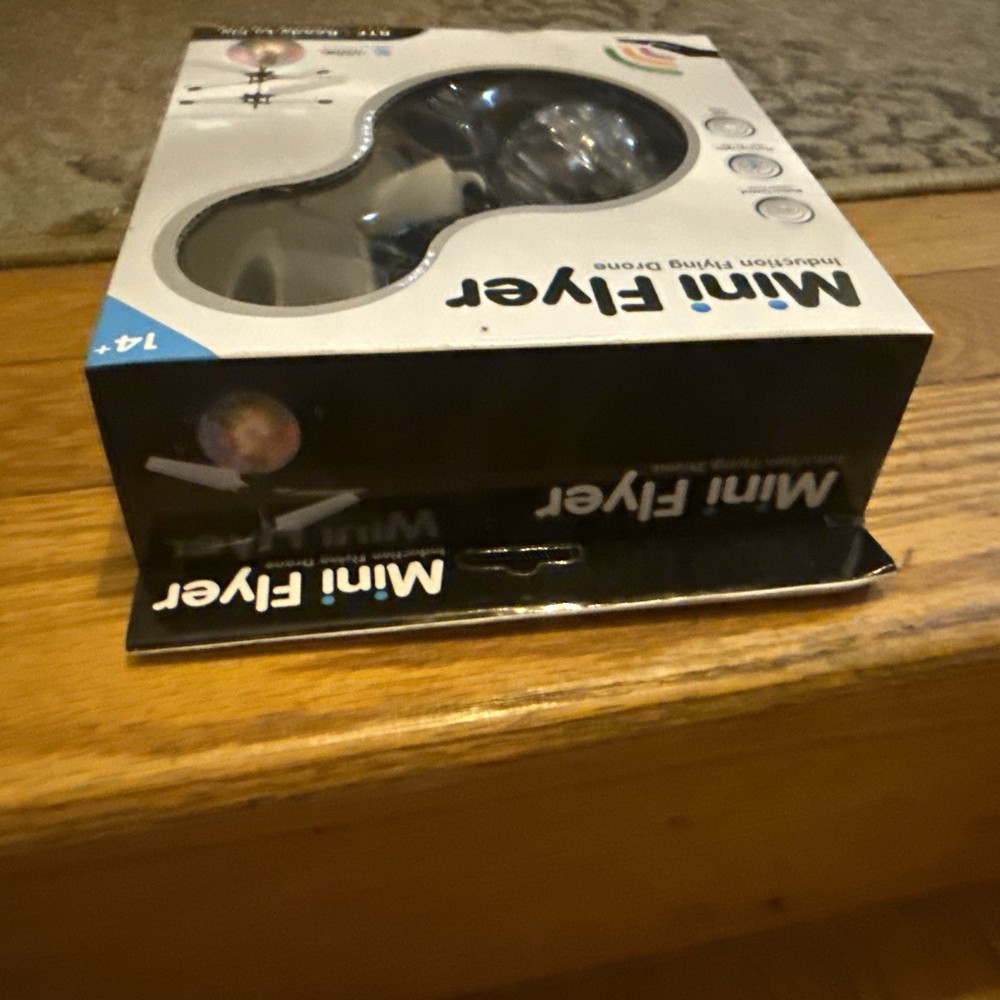 MINI FLYER INDUCTION FLYING DRONE RTF USB CHARGE MULTI COLOR MOTION CONTROL TOY