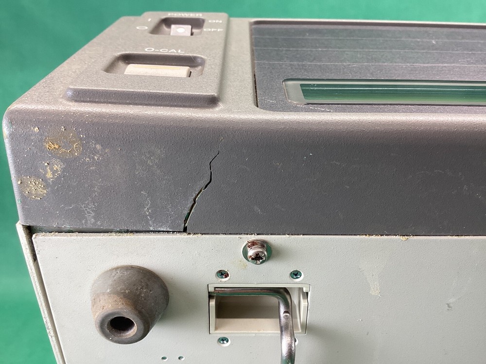 Minolta CA-100 CA100 CRT Color Analyzer with probe - POWERS ON - UNTESTED