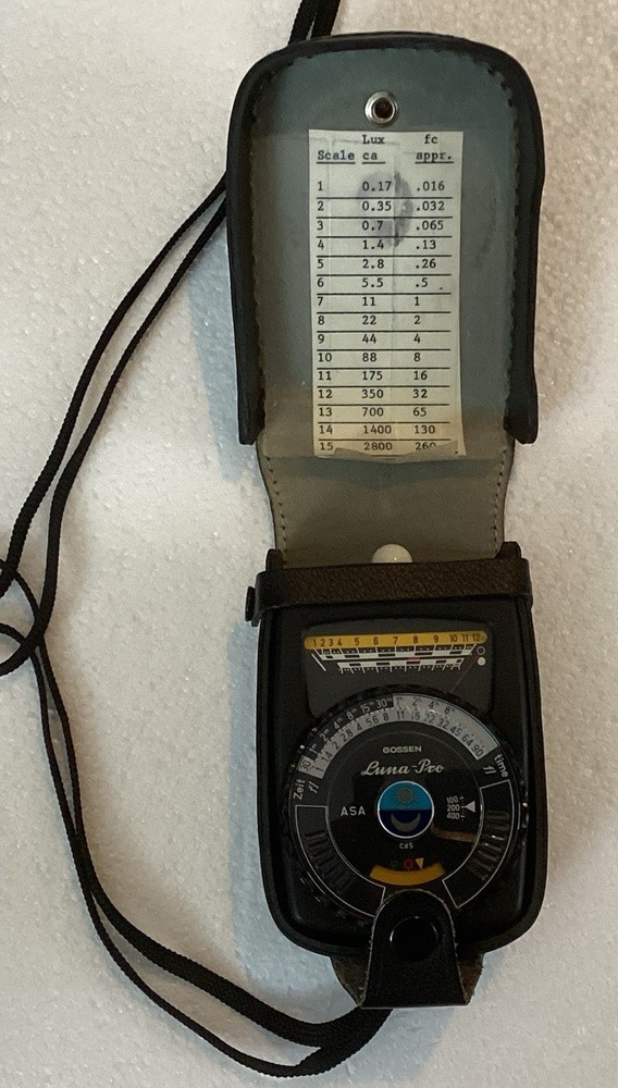 Gossen Luna Pro Ambient Analog Light Exposure Meter & Leather