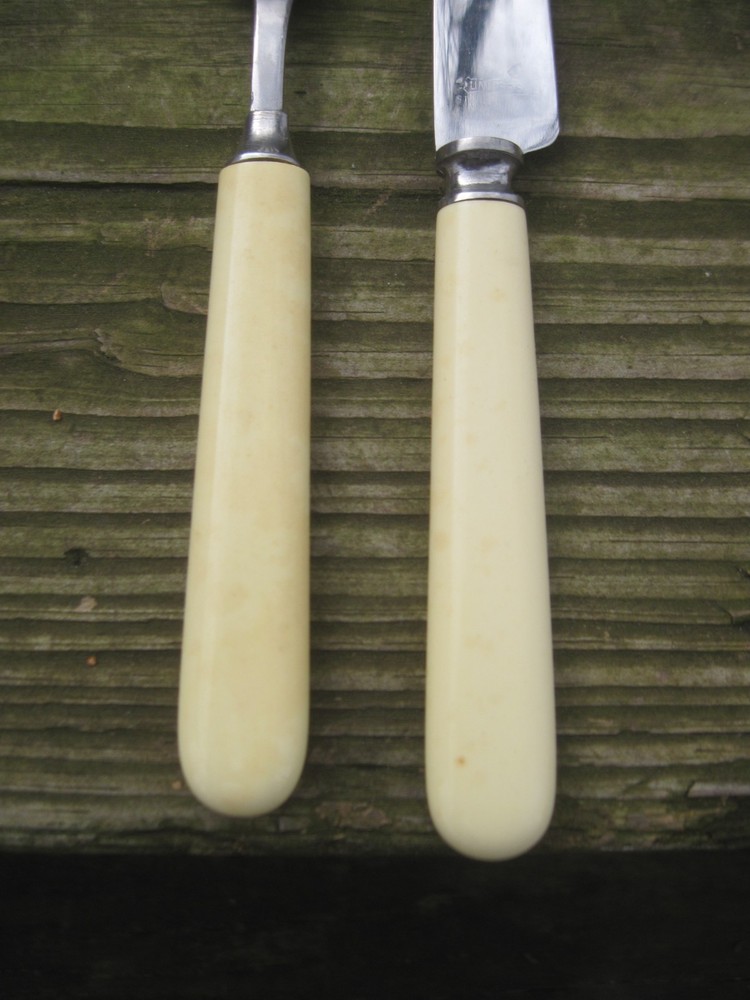 Bakelite or Plastic Flatware: 6 knives and 6 forks
