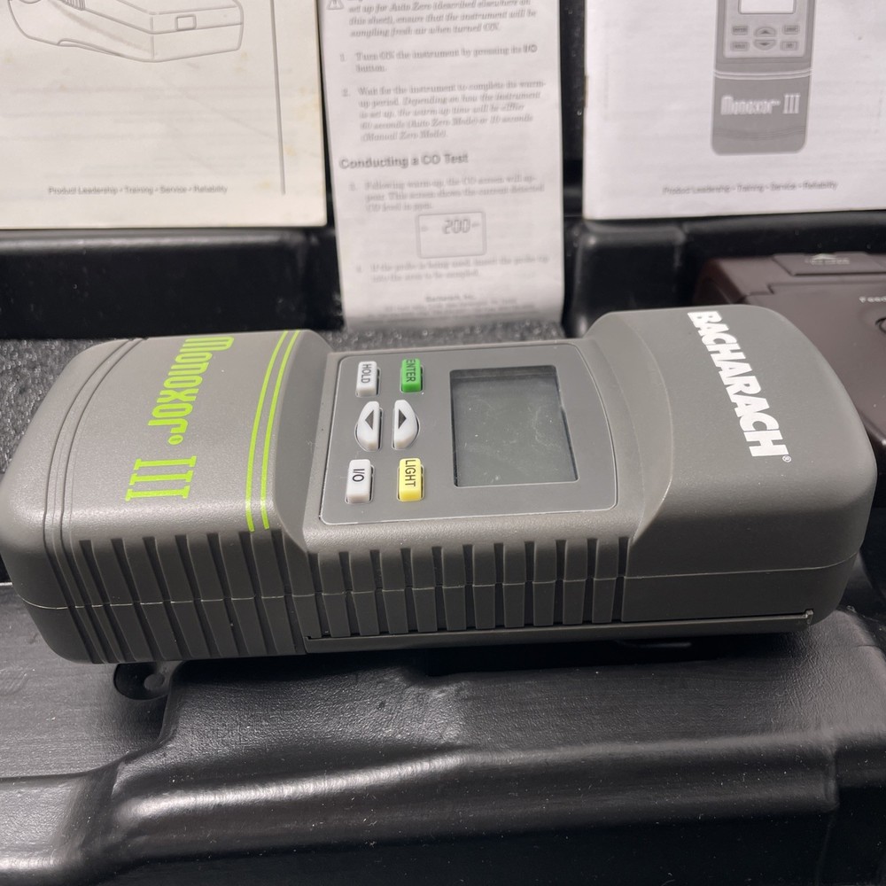 Bacharach Monoxor III Carbon Monoxider Analyzer with case