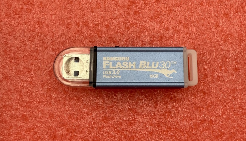 Flashblu30 with Physical Write Protect Switch SuperSpeed USB3.0 Flash Drive 16GB