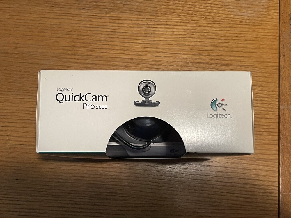 Logitech QuickCam Pro 5000 Webcam For Windows 2000 or XP IN BOX W DISC & MANUAL