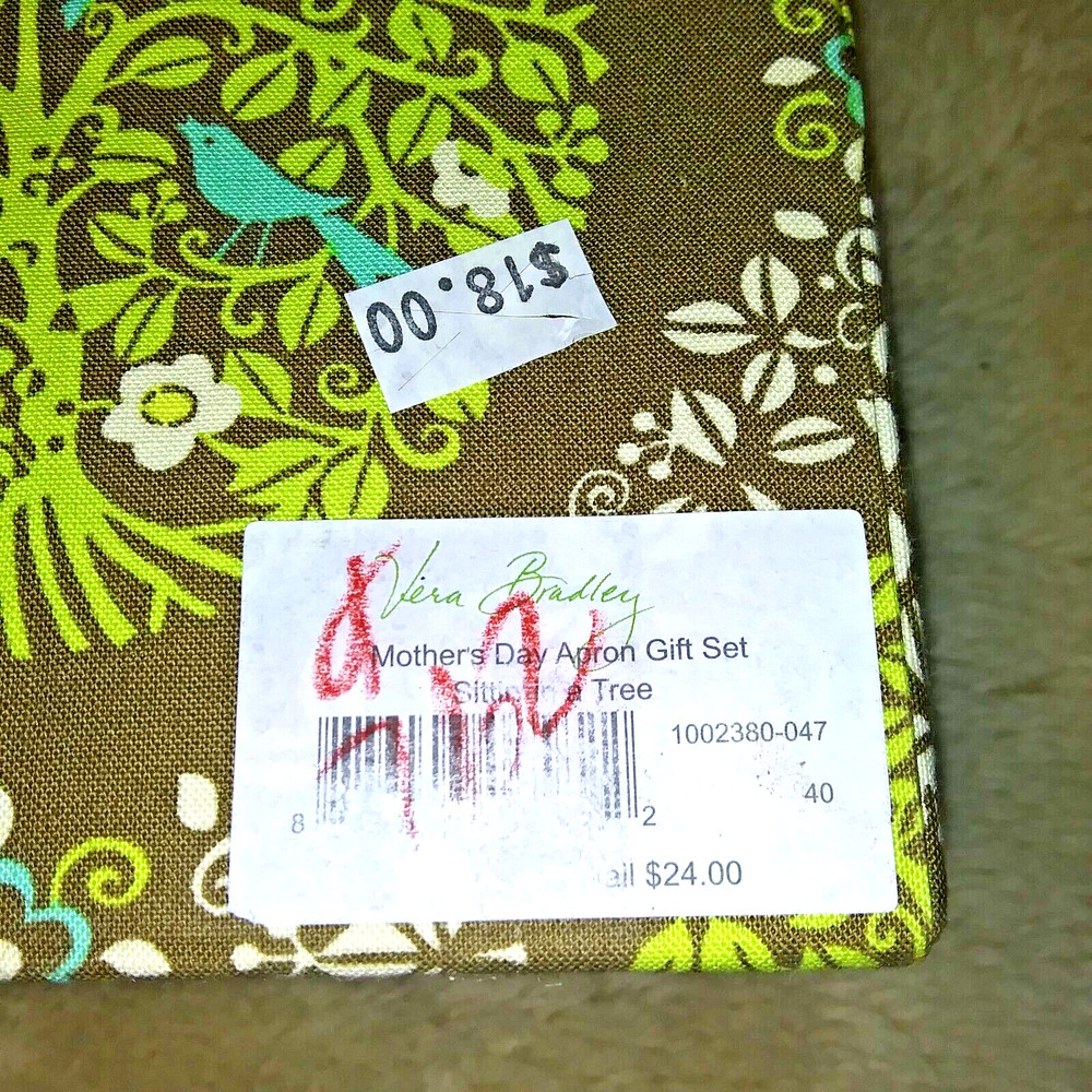 VERA BRADLEY APRON box only