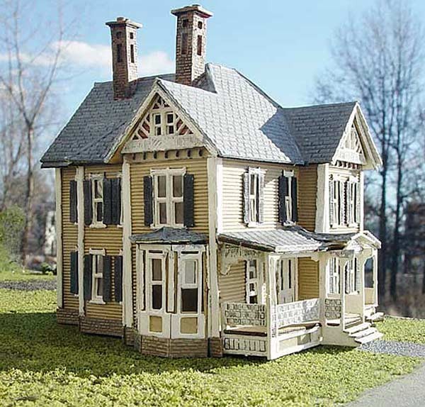 Laser-Art Structures #800 N Scale Dubois House Kit