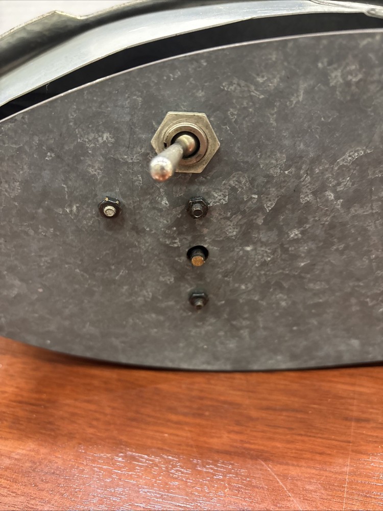 VUAID Projector Turns On Untested ***For Parts Only