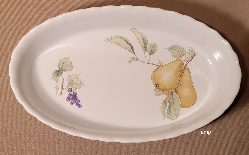 Mikasa Belle Terre Round Oval Baker