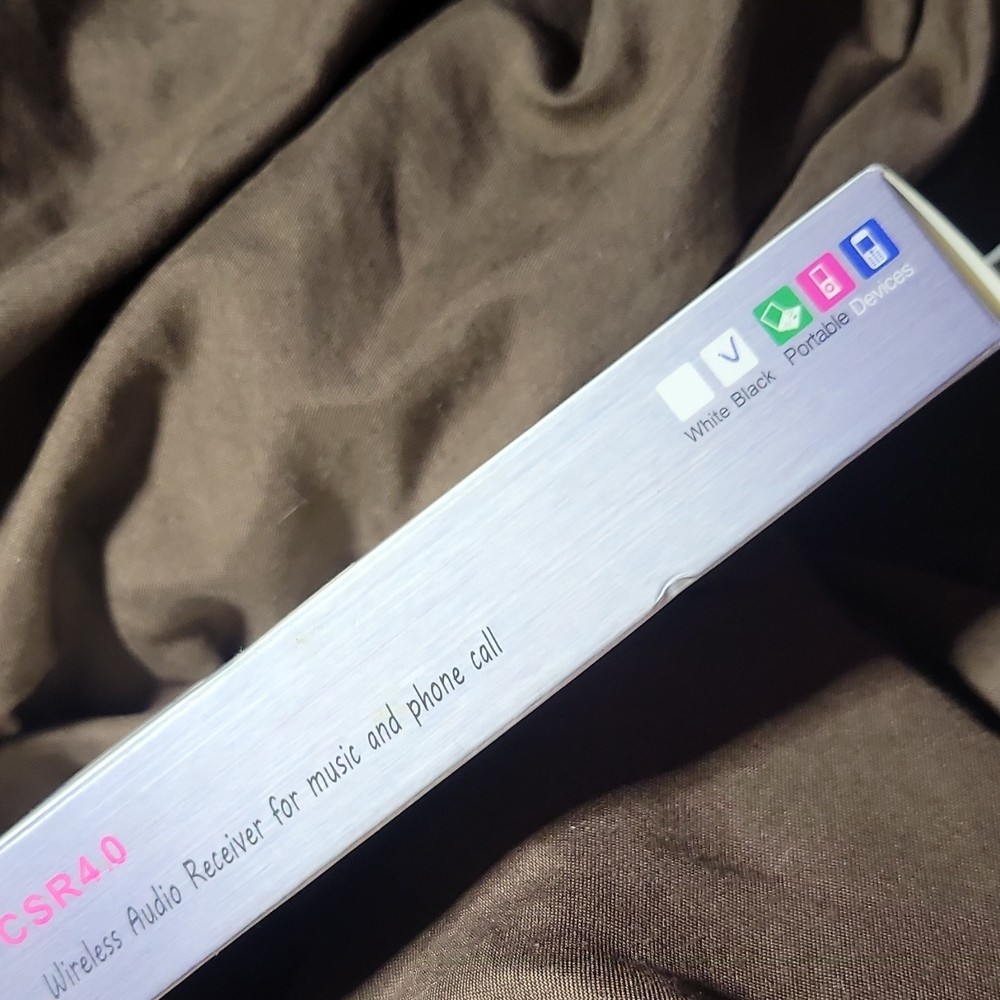 OCHEE Bluetooth Wireless Audio Receiver HK009 CSR4.0 3.5mm Black