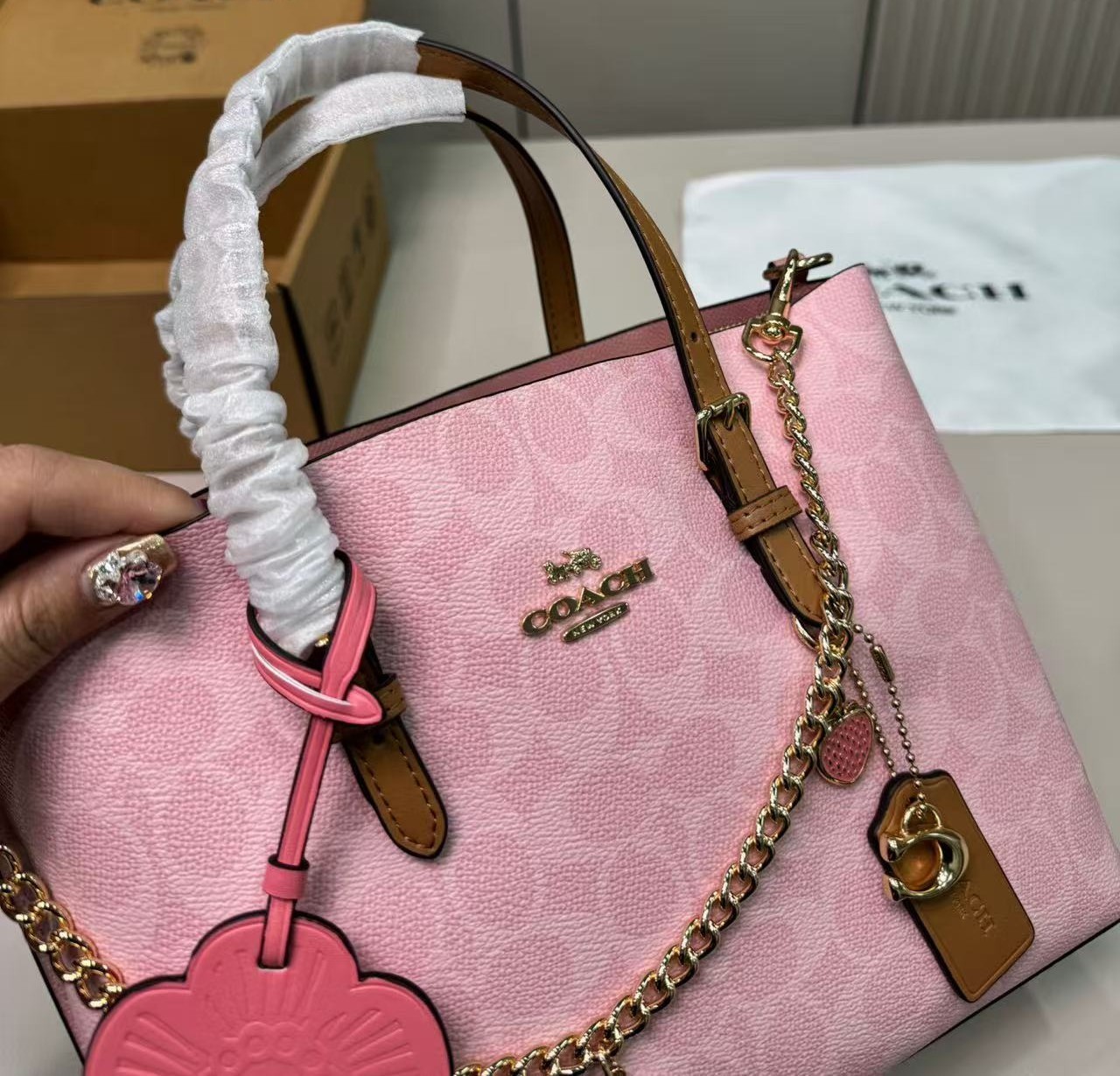 COACH Mollie Tote Bag 25 In Signature Canvas With Charms CER24 Powder Pink #NEKO