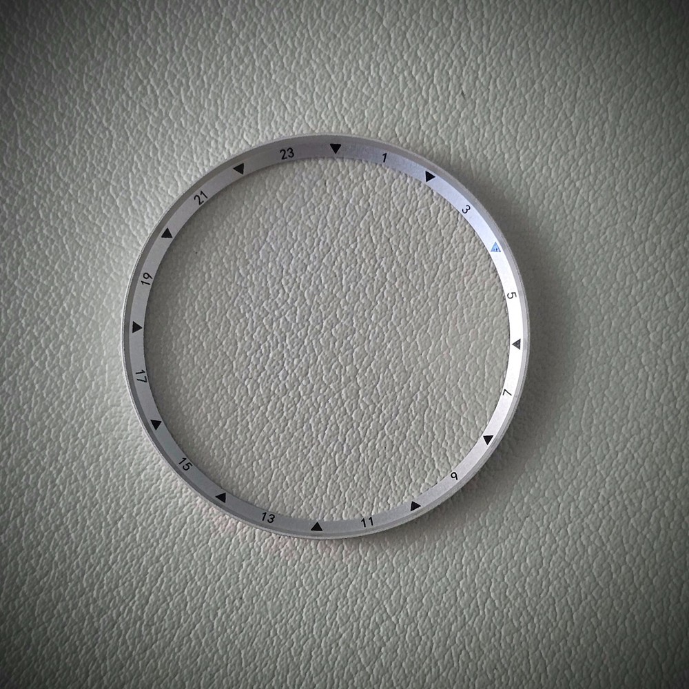 Chapter Ring SKX007 Angled GMT / Sand Blasted + Black - SEIKO MOD SKX