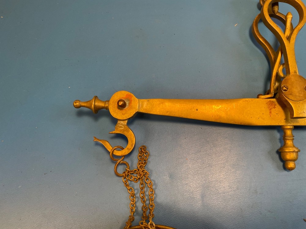 Antique solid brass balance scale smaller size 19th century