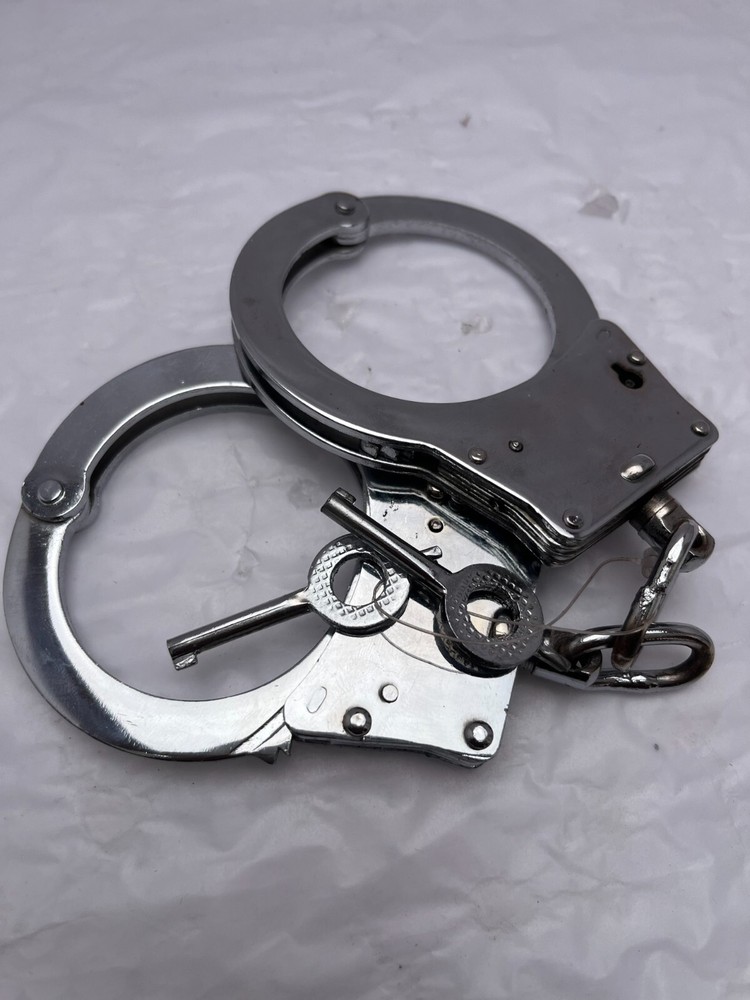 Maximun serurity Handcuffs Standard Size Nickel Double Locking