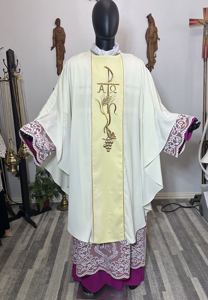 WHITE IVORY GOLD CHASUBLE + STOLE (WG0