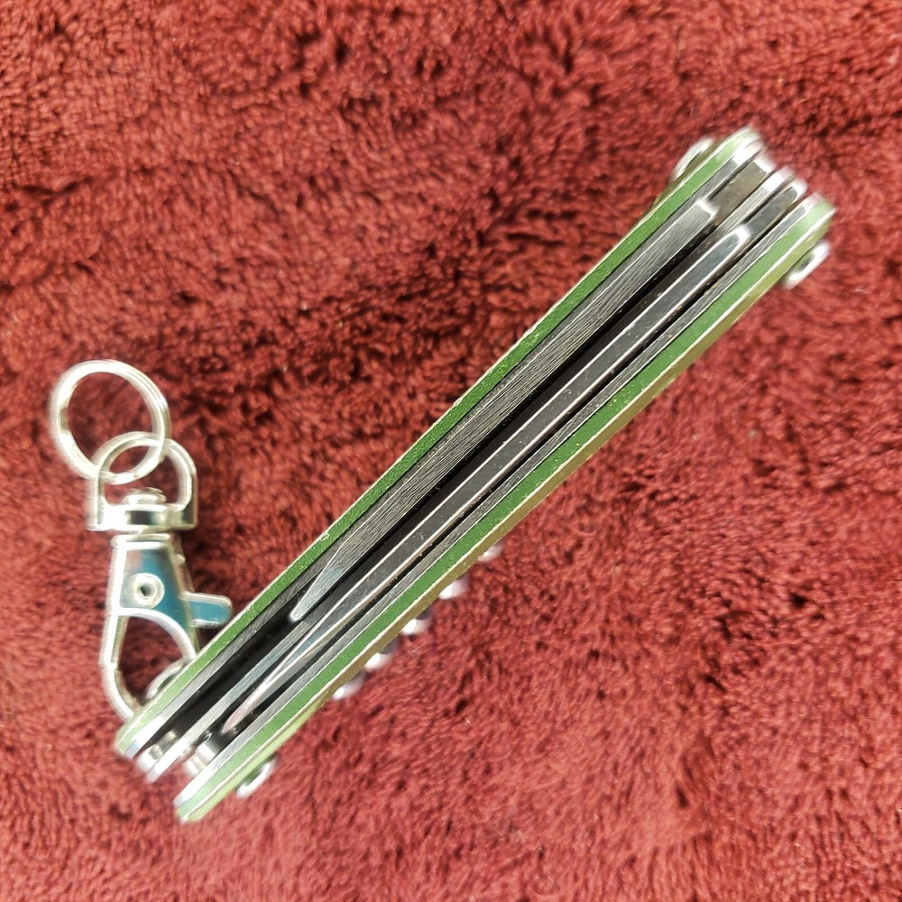 Cabelas Multi Tool Green