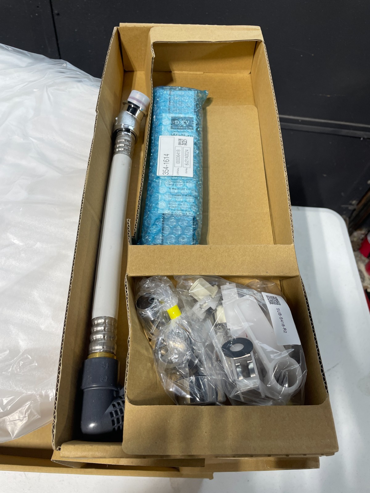 DXV AT200 SpaLet Seat/Body Unit – D28000AS416-415 (Canvas White) – New in Box