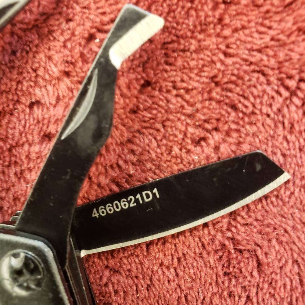 Lot of 2 Gerber Multi Tool Dime multiplier Black read