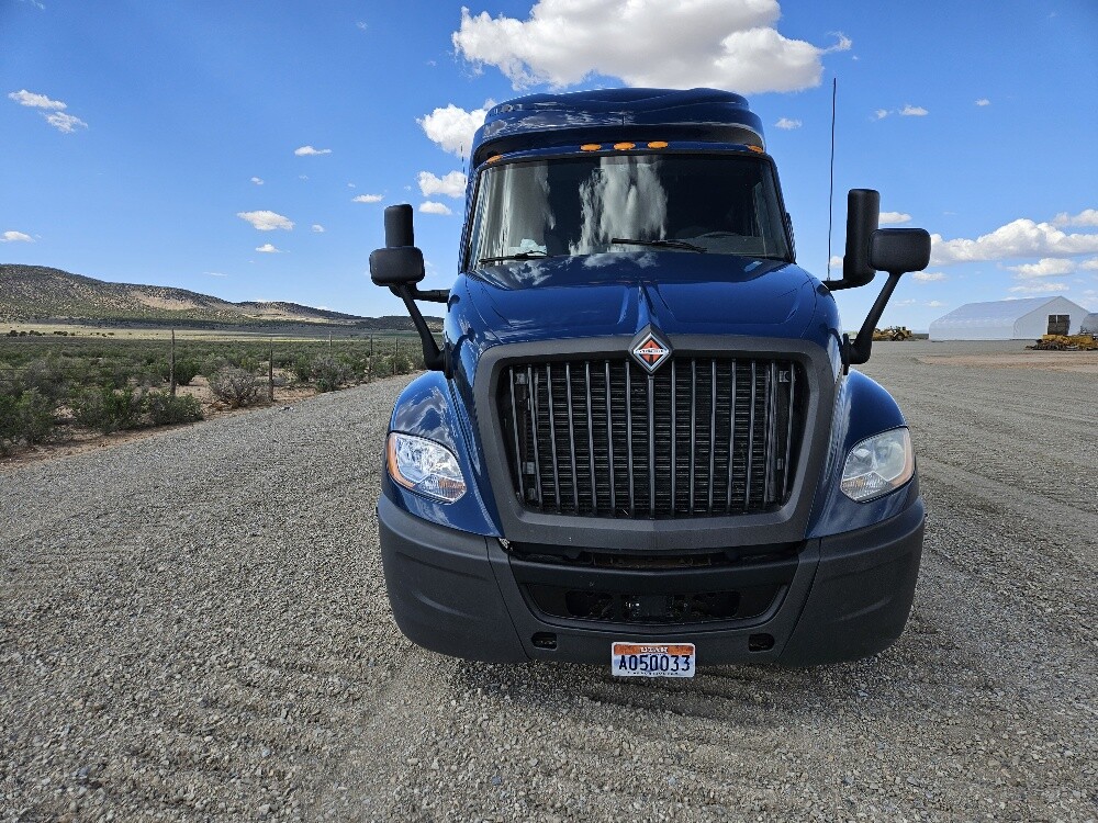 2018 International LT # 4401