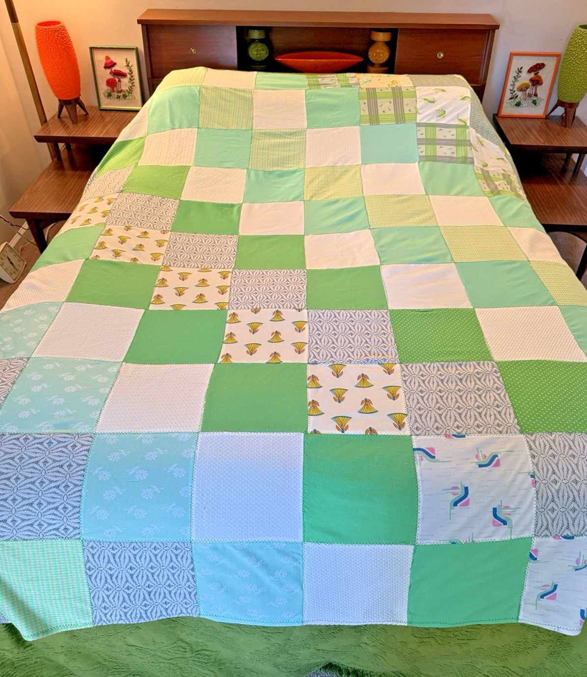 Vintage 70's Patchwork Coverlet Bedspread Quilt Topper