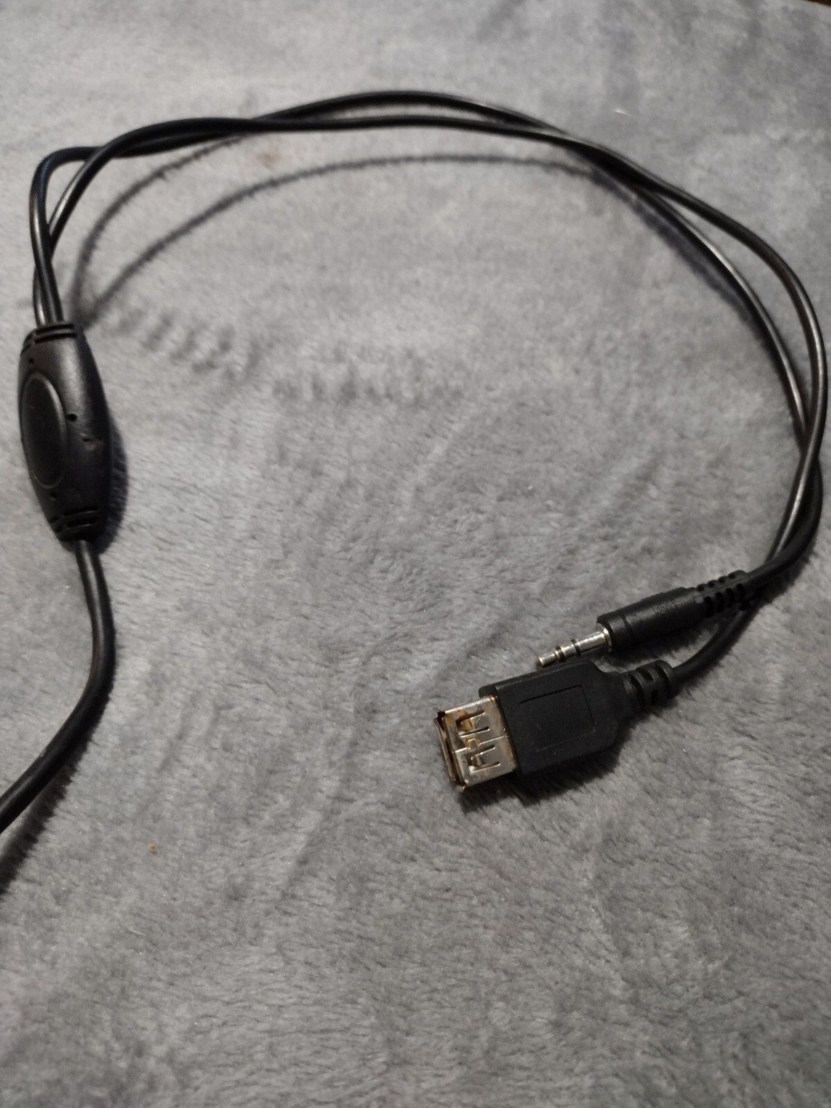 Grom GROM-IPOD V3 Adapter GROM-IPD3 OEM Car Radio Integration (No iPhone Cable)