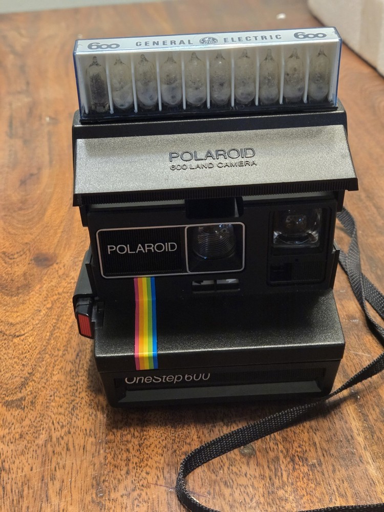 Vintage Polaroid OneStep 600