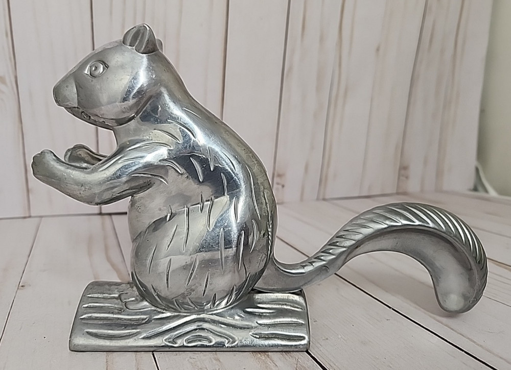 NorPro Davy Crackit The Squirrel Nutcracker