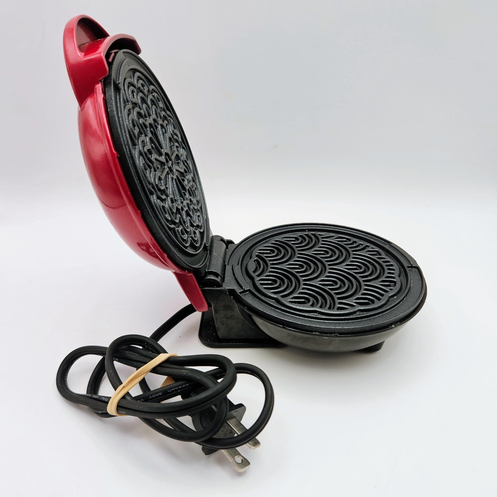 Dash Mini Pizzelle Maker Red Tested Working Model DMP001MR 350W