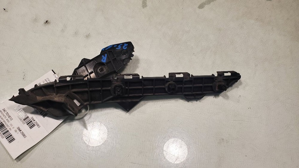 COROLLA S 2013 REAR BUMP BRACKET, RETAINER RH