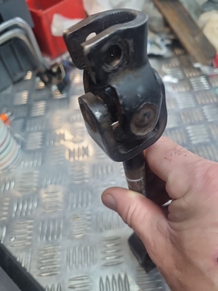 reliant lower steering column splined shaft