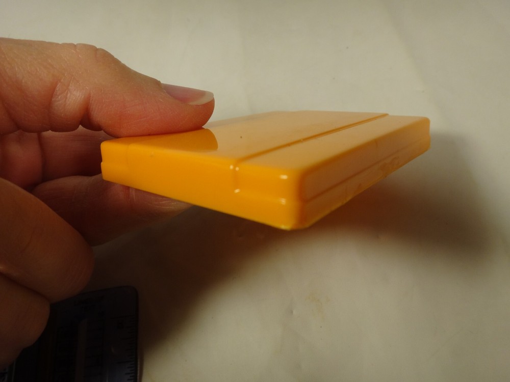 Vintage Bee Pitch Pipe Instrument Tuner with Partial Plastic Case Tested Working