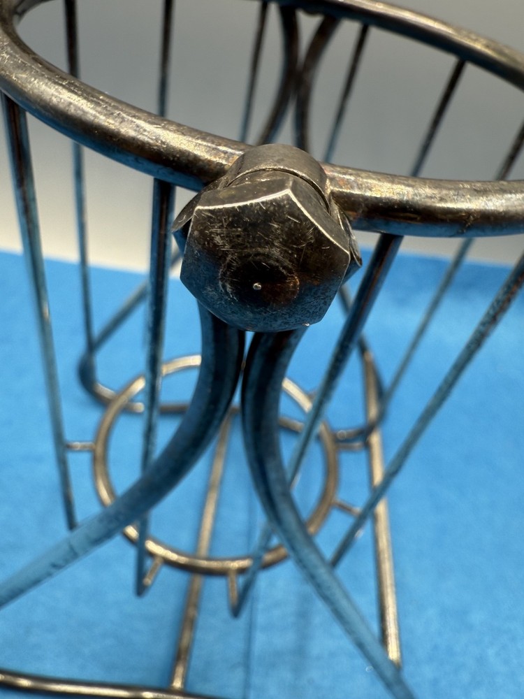 Silver Plate Wine Bottle Holder Pourer Sculpture Style Vtg Retro