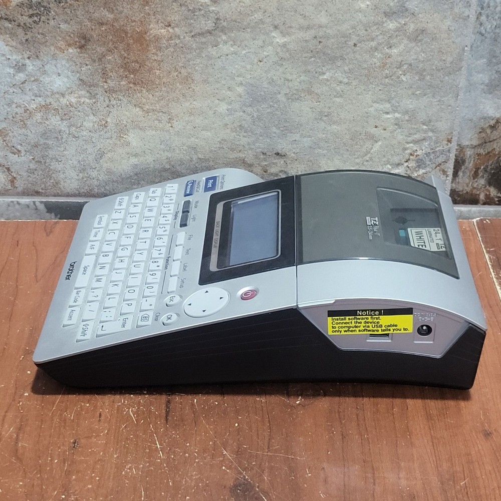 Brother PT 2700 Desktop Labeling System