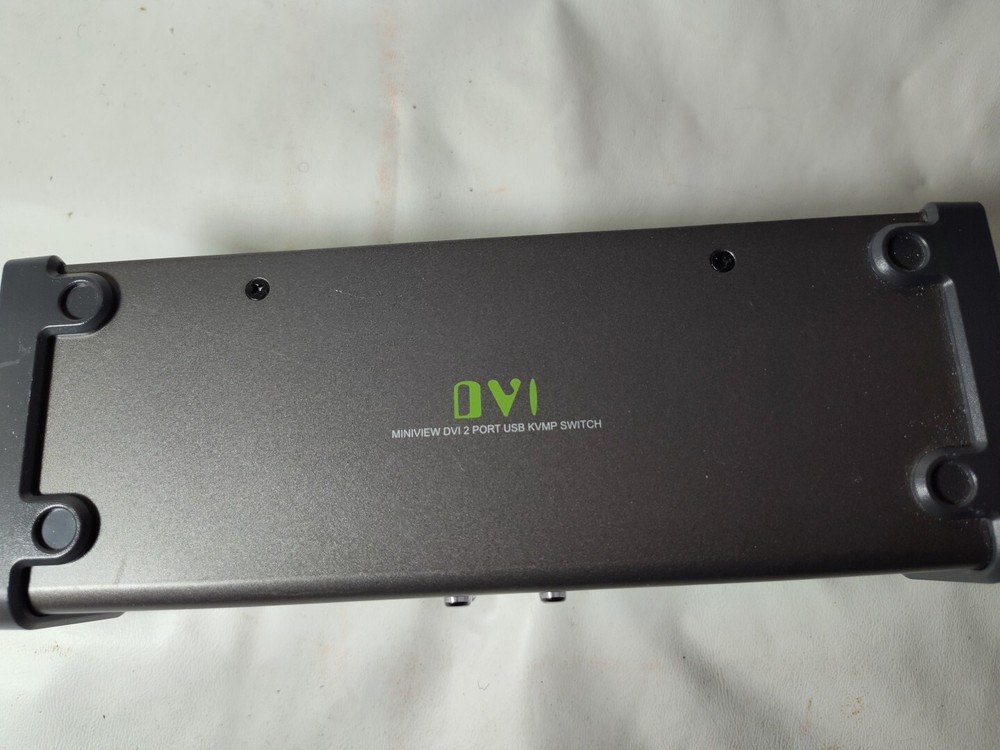 IOGEAR 2Port DVI KVM & Peripheral Sharing Switch with Audio GCS1102