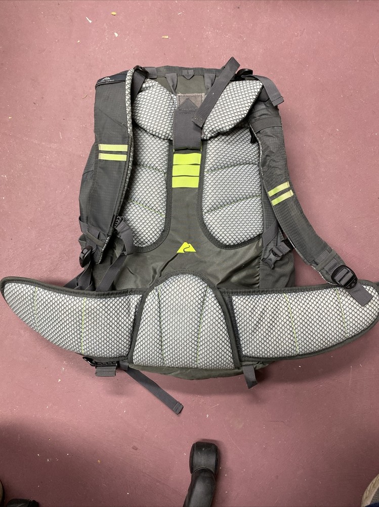 Ozark Trail 45L Montpelier Ad Pack, Hydration Compatible B58
