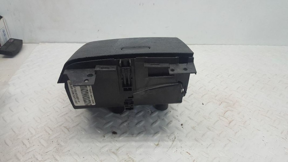 RAM2500 2005 Console Rear Center Console Cup Holders