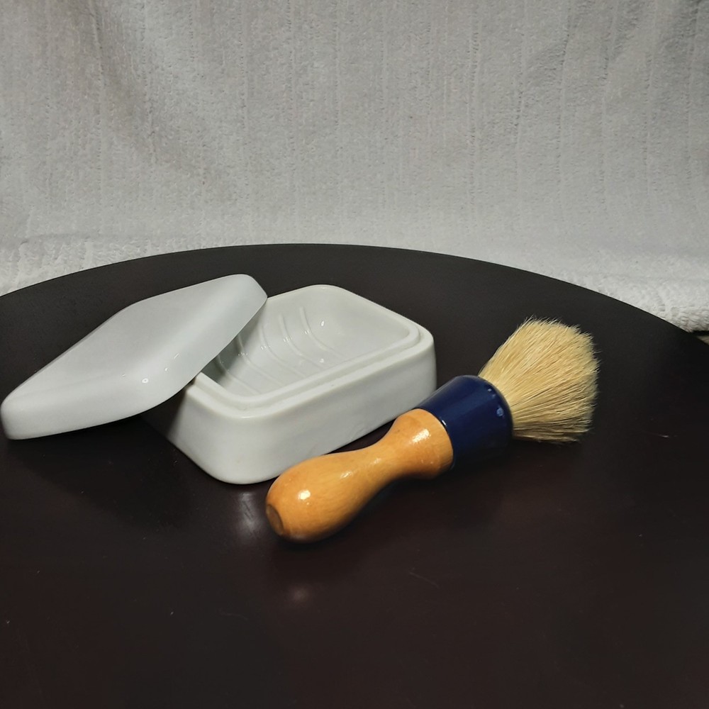 VTG Barber Rectangular Soap Dish/Lid. With Boar Bristtle Shave Brush-Taïwan ROC